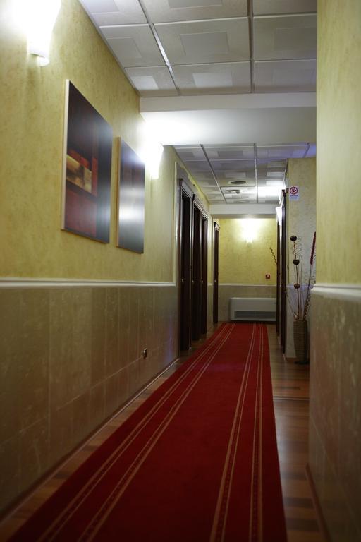 Hotel Teocrito Сиракузы Экстерьер фото
